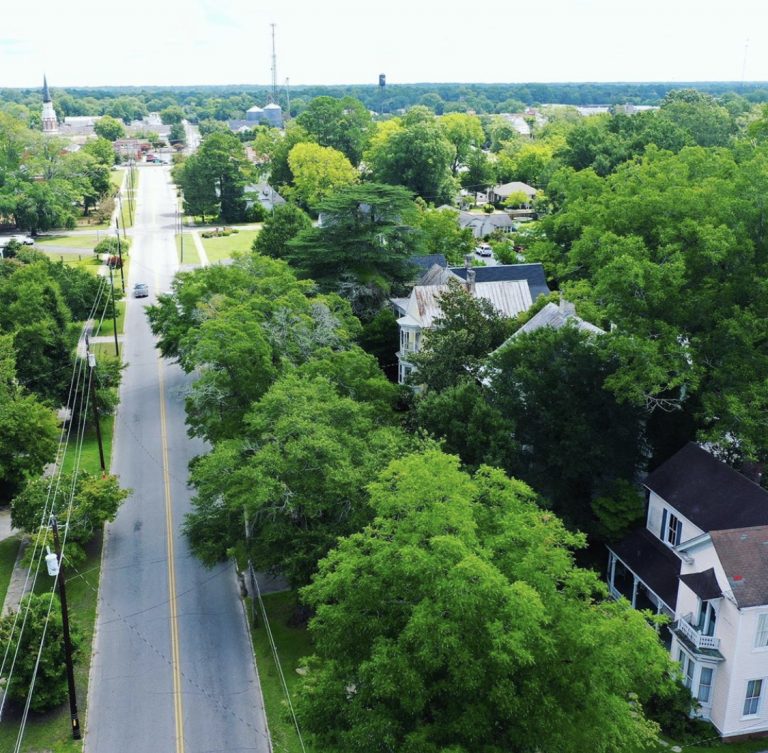 51BE3189 A633 44AB A22F 21D656F472D6 768x753