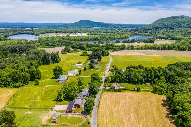 62452723 2409746755714531 3501888326229557248 o 768x512