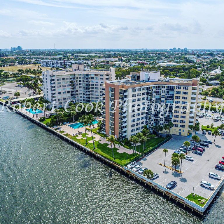 2B8A03C7 5820 4716 B7A4 3E463CA5B29F 768x767