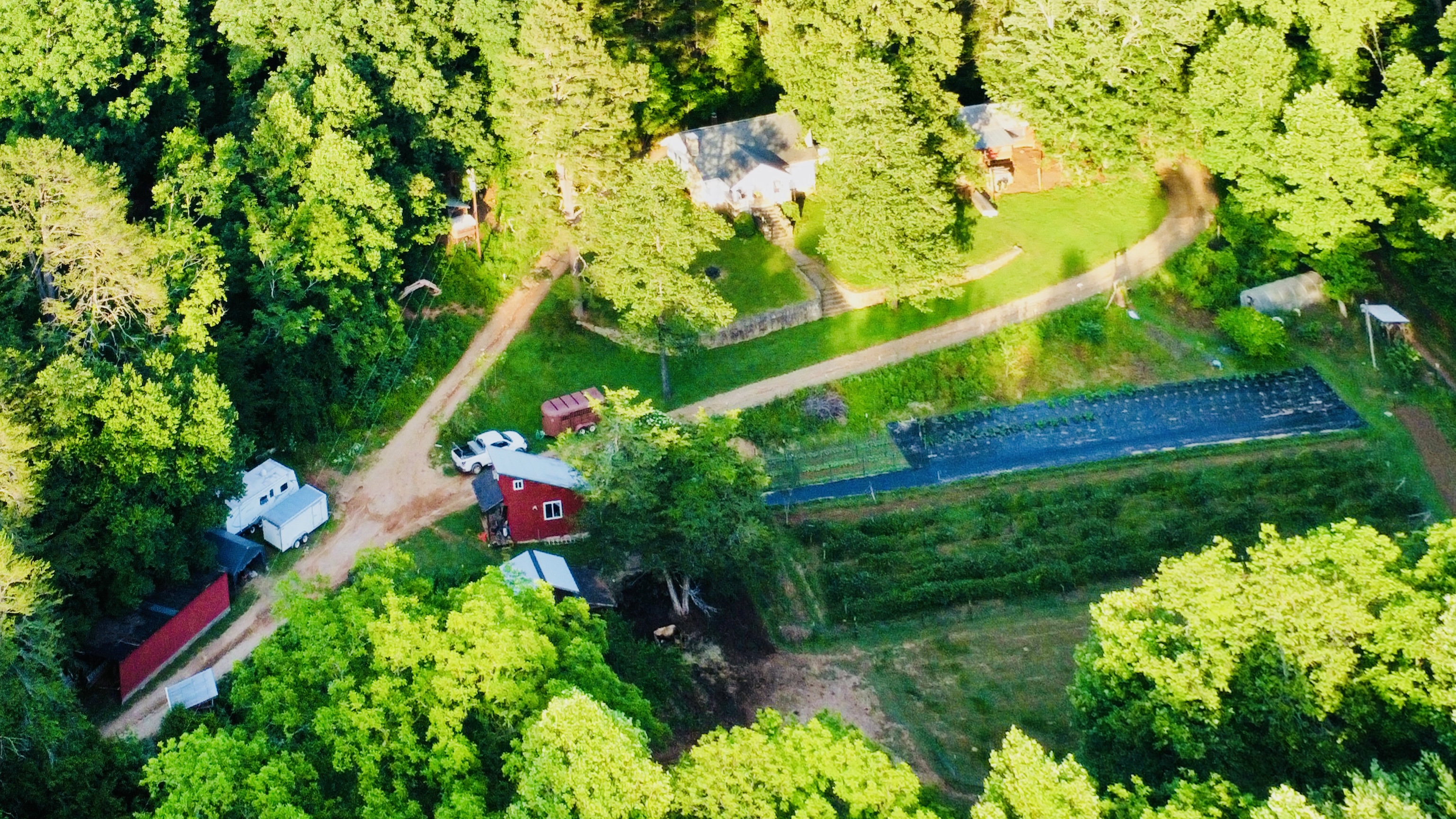 7B570453 6F69 49E2 B985 B04F83A673C4